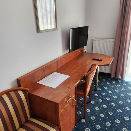 Hotel Hoyers In Pinneberg Prisdorf Zewnętrze zdjęcie