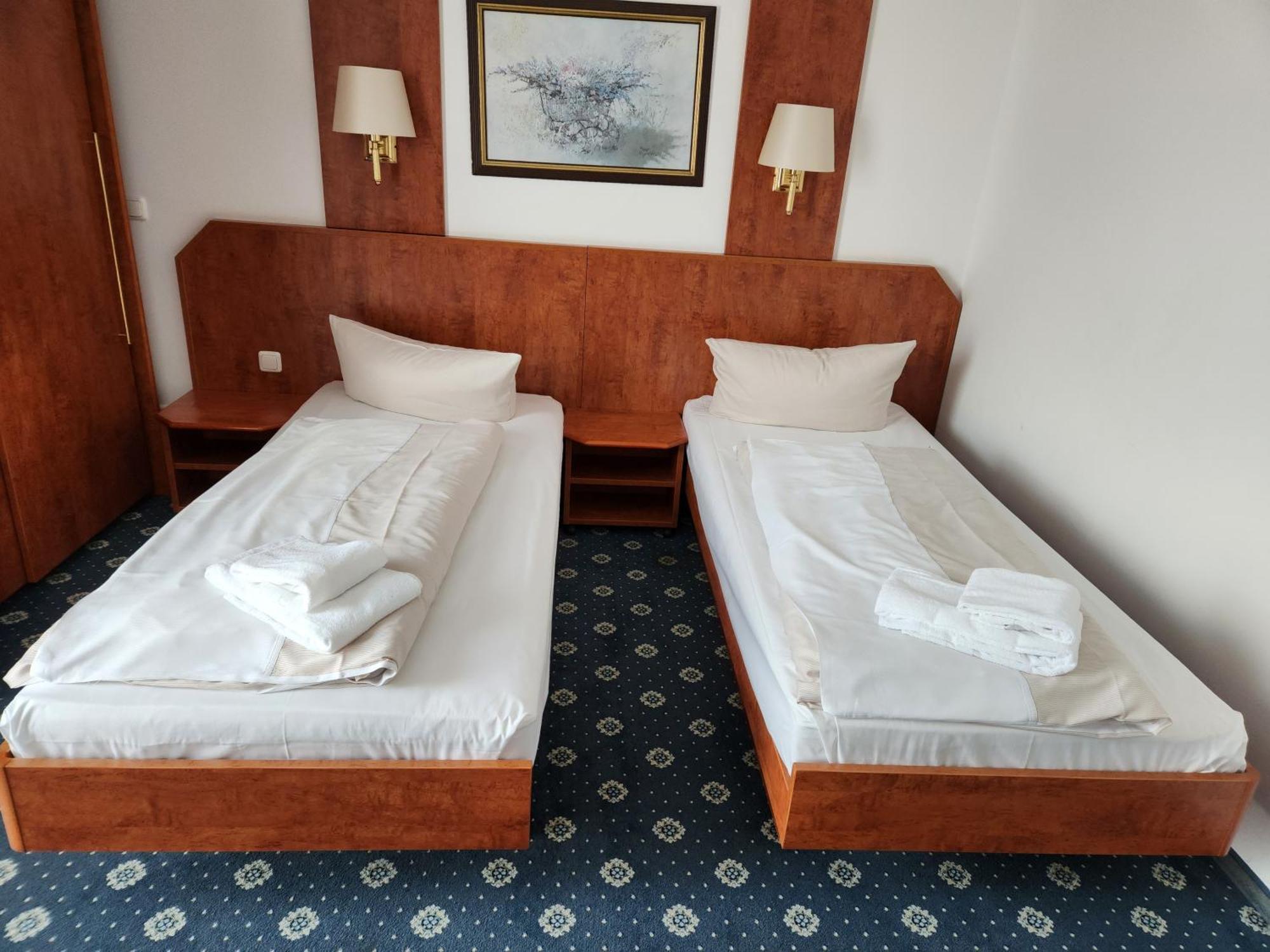 Hotel Hoyers In Pinneberg Prisdorf Zewnętrze zdjęcie