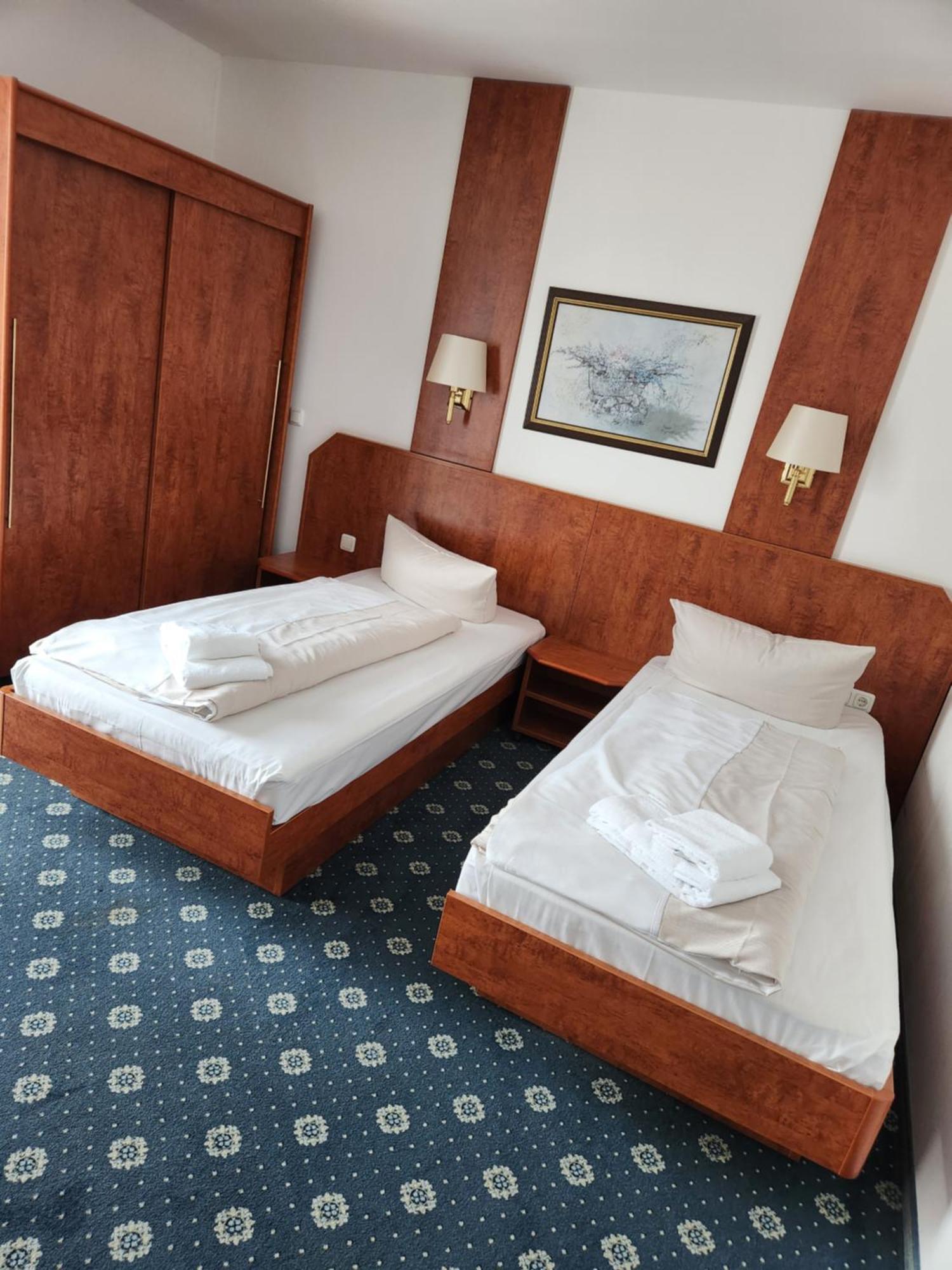 Hotel Hoyers In Pinneberg Prisdorf Zewnętrze zdjęcie
